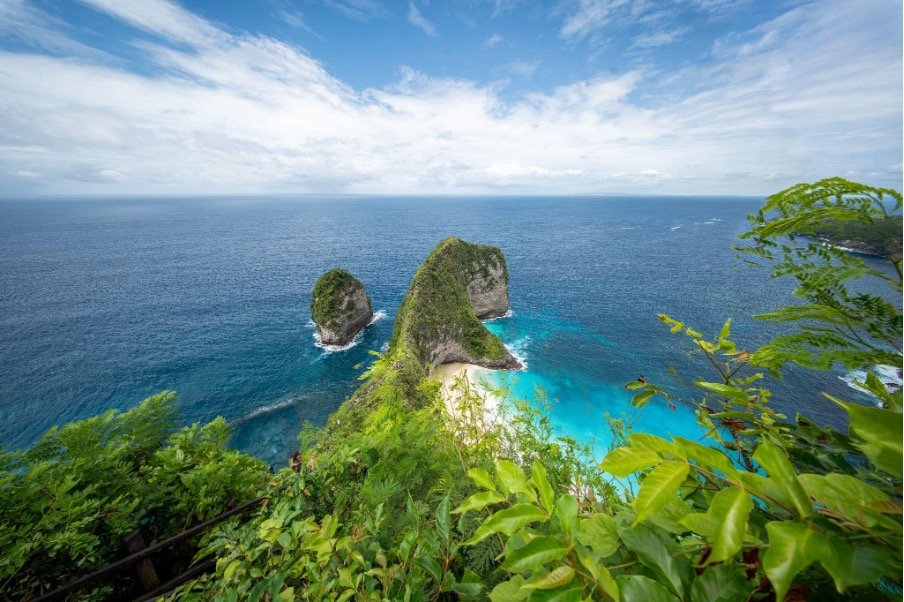 A Rare Moment of Stillness: Experience Bali’s Silent Day by the Ocean